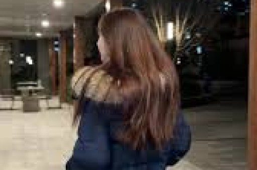 20岁网红与婆婆开撕整容33次流产2次结婚9天就闹着分手